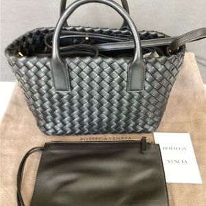 Authentic Bottega Veneta Black Mini Cabat Intrecciato Excellent. 2022 ERA RFID